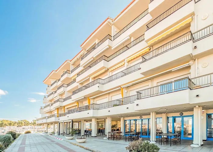 2 Bedroom Lovely In L' Escala