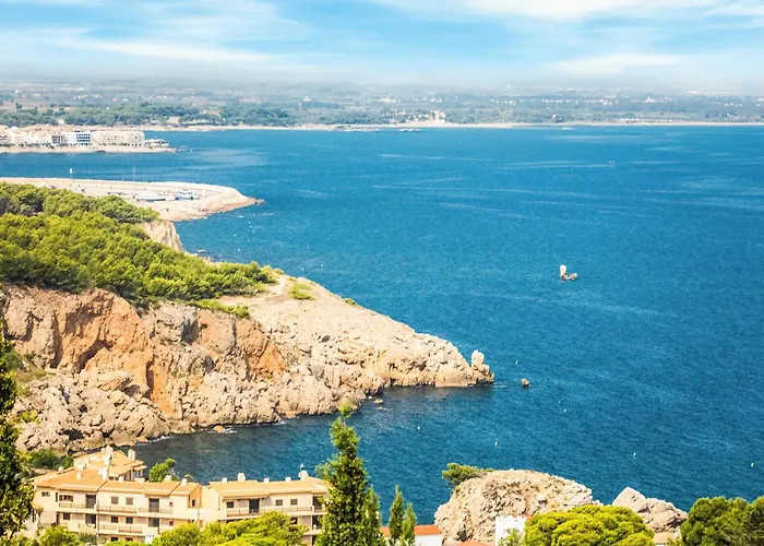 2 Bedroom Lovely In Διαμέρισμα L' Escala
